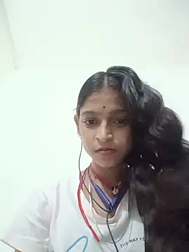 Mohnicute online show from July 21, 2026, 6:20 pm
