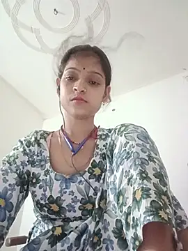 Mohnicute online show from June 22, 2026, 7:22 pm