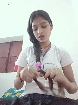 Mohnicute online show from July 19, 2026, 6:59 pm