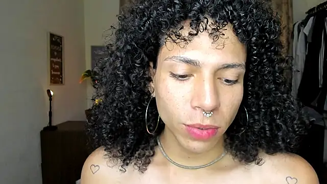 Angel White25 online show from February 16, 2026, 12:09 am