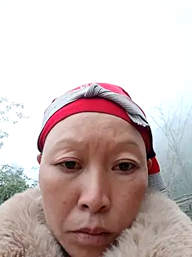 girl-hot2x online show from February 13, 2026, 10:59 am