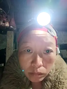 girl-hot2x online show from February 13, 2026, 11:05 pm