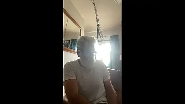 LeatherSdaddy online show from March 31, 2026, 11:12 am