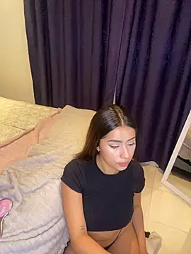 Snapshot of lauren_clauz chatting on November 20, 2025, 12:22 am lauren clauz online show from November 20, 2025, 12:22 am