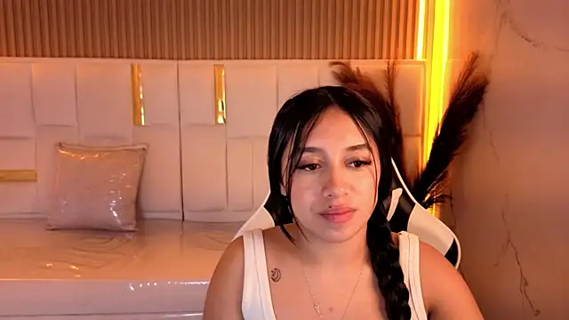 Juliana Tx online show from March 3, 2026, 3:02 am