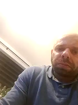 Snapshot of Adam11699 chatting on February 15, 2026, 3:18 am Adam11699 online show from February 15, 2026, 3:18 am