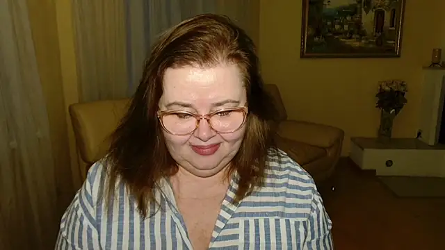 Natali-Gucci online show from December 19, 2025, 1:02 pm