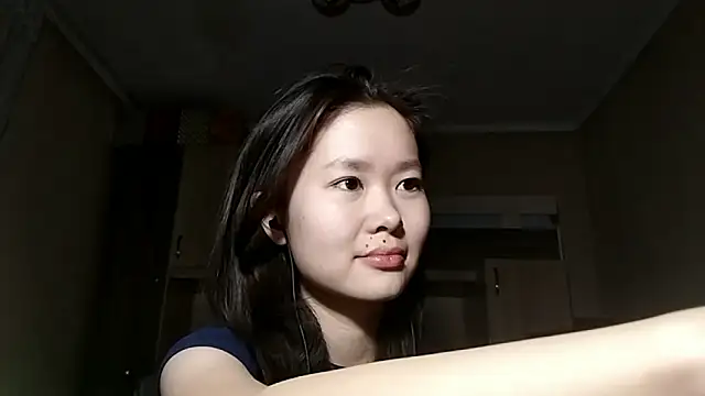 HuldaKye online show from November 26, 2025, 1:22 pm