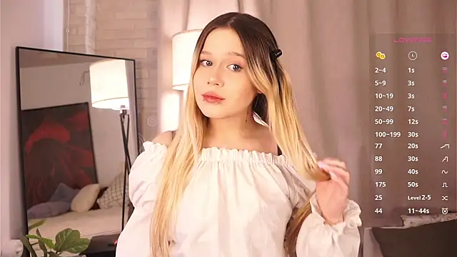 Snapshot of Love_audirs6 chatting on February 18, 2026, 12:23 pm Love audirs6 online show from February 18, 2026, 12:23 pm