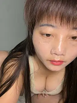 Nuomi6 online show from May 5, 2026, 6:16 am