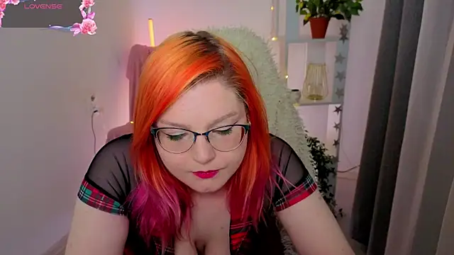 Snapshot of RacieBroom chatting on May 14, 2026, 10:07 pm RacieBroom online show from May 14, 2026, 10:07 pm