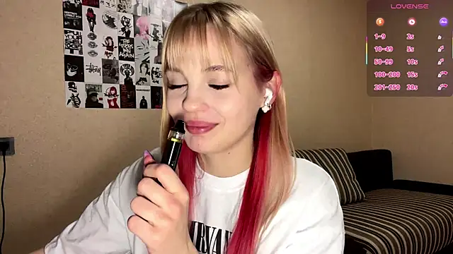 JestineParslow online show from January 9, 2026, 8:49 pm