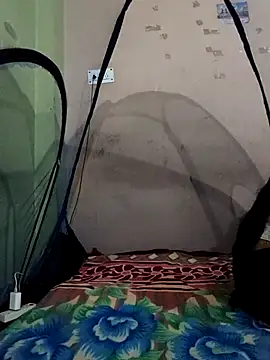 Snapshot of Yamini-X chatting on February 13, 2026, 7:30 am Yamini-X online show from February 13, 2026, 7:30 am