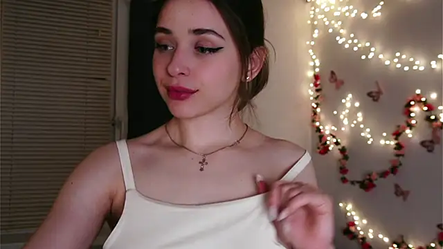 yoyogirlx online show from March 31, 2026, 2:08 pm