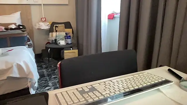 coach-karl online show from February 17, 2026, 12:46 pm