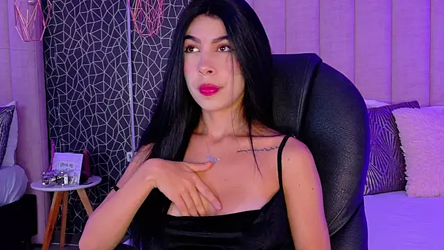 IrisDeLaVega  online show from May 7, 2026, 1:58 pm