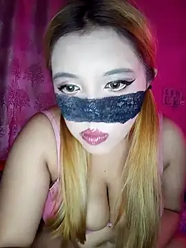 Bunnybush37 online show from July 28, 2026, 3:21 pm