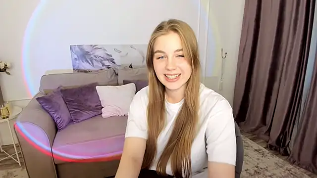 GoldenMirage online show from November 28, 2025, 12:49 pm