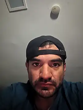 Snapshot of piggylatino chatting on February 9, 2026, 11:58 pm piggylatino online show from February 9, 2026, 11:58 pm