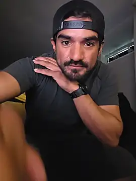 Snapshot of piggylatino chatting on March 15, 2026, 10:17 pm piggylatino online show from March 15, 2026, 10:17 pm