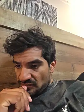 Snapshot of piggylatino chatting on February 27, 2026, 11:48 pm piggylatino online show from February 27, 2026, 11:48 pm