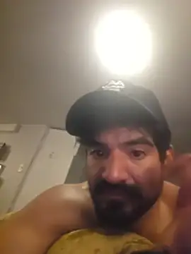 Snapshot of piggylatino chatting on March 19, 2026, 10:15 am piggylatino online show from March 19, 2026, 10:15 am