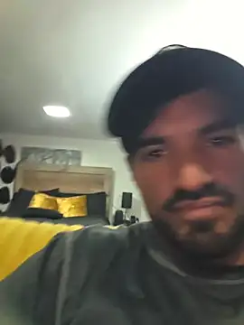 Snapshot of piggylatino chatting on March 9, 2026, 9:40 pm piggylatino online show from March 9, 2026, 9:40 pm