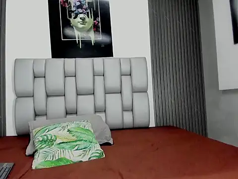 May-Clanfort online show from November 29, 2025, 11:43 am