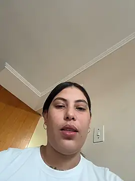 Anna Bitch Disgusting online show from March 22, 2026, 10:33 pm