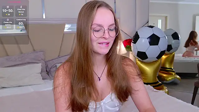 MadisonSmitt online show from July 18, 2026, 5:05 am