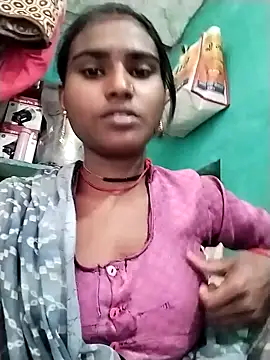 Snapshot of Big_Lovexx chatting on February 10, 2026, 5:28 am Big Lovexx online show from February 10, 2026, 5:28 am