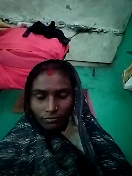 Big Lovexx online show from November 13, 2025, 9:35 am