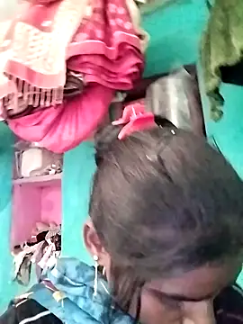 Snapshot of Big_Lovexx chatting on February 14, 2026, 5:29 am Big Lovexx online show from February 14, 2026, 5:29 am