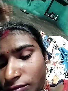 Snapshot of Big_Lovexx chatting on February 28, 2026, 7:57 pm Big Lovexx online show from February 28, 2026, 7:57 pm