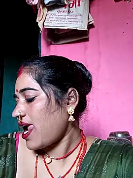 Hot kamla online show from May 11, 2026, 7:54 am