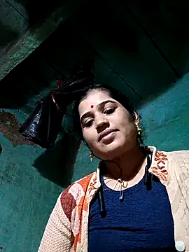 Hot kamla online show from November 25, 2025, 6:03 am