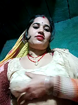 Hot kamla online show from February 18, 2026, 3:52 pm