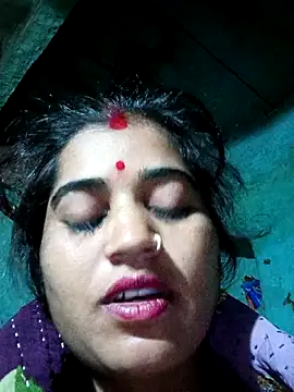 Hot kamla online show from November 13, 2025, 10:13 pm