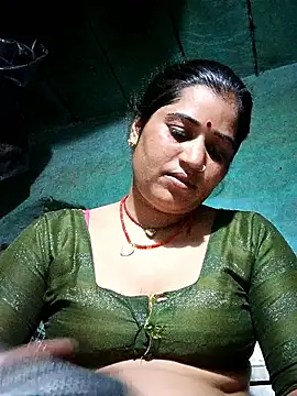 Hot kamla online show from June 21, 2026, 4:13 pm