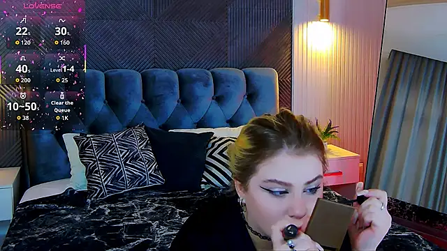 EmiliaStanley online show from February 4, 2026, 5:46 am