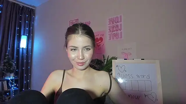 Snapshot of Aurora_Glow21 chatting on March 16, 2026, 7:49 pm Aurora Glow21 online show from March 16, 2026, 7:49 pm