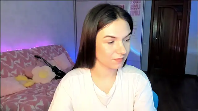 luna lust 212 online show from July 9, 2026, 4:24 am