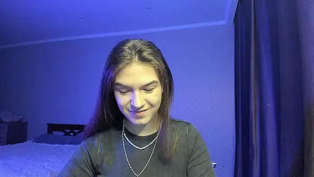 luna lust 212 online show from November 28, 2025, 3:17 am