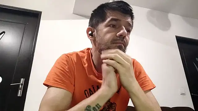 Snapshot of Dale_E chatting on March 16, 2026, 5:26 am Dale E online show from March 16, 2026, 5:26 am