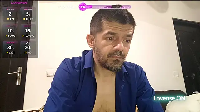 Snapshot of Dale_E chatting on April 16, 2026, 2:12 am Dale E online show from April 16, 2026, 2:12 am