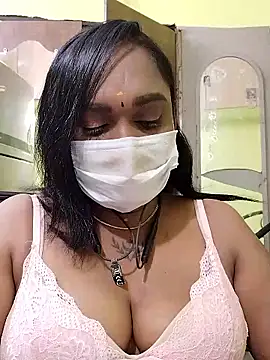 Dharshini98 online show from January 17, 2026, 4:43 pm