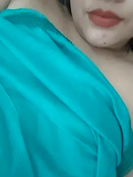 Cute Ayushii online show from July 24, 2026, 5:47 am