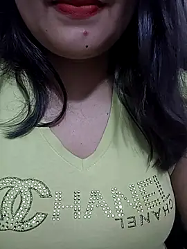 Cute Ayushii online show from July 22, 2026, 3:25 pm
