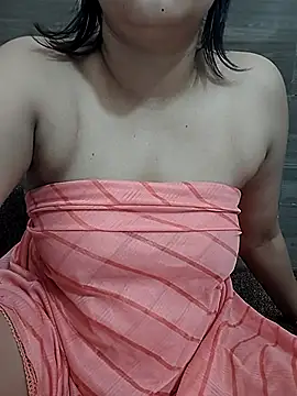 Cute Ayushii online show from August 1, 2026, 9:51 am