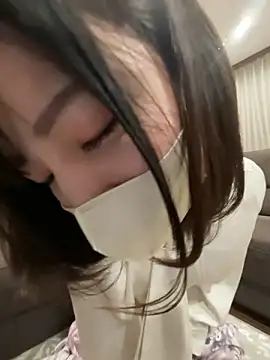 mayumichan13 online show from April 22, 2026, 8:37 pm